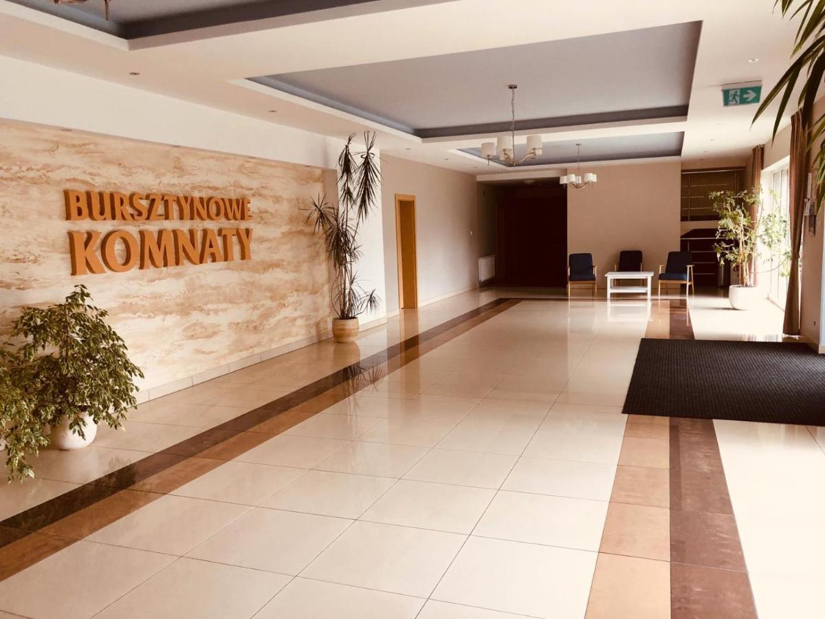 Apartament W Bursztynowych Komnatach Darlowo Luaran gambar